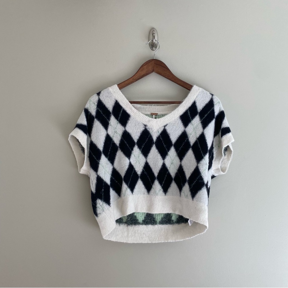 FREE PEOPLE Through The Motions Short Sleeve Sweater Vest Size Extra Small - Picture 2 of 5